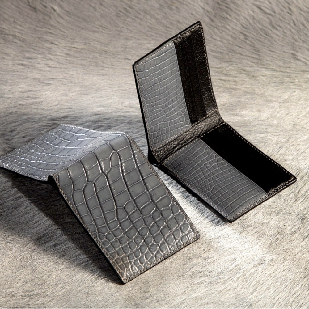 Bespoke alligator wallet (unopened/brand new)